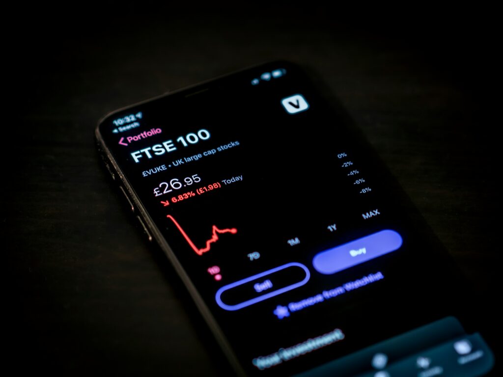 Mejores ETFs 2026 para invertir desde España | Empieza con poco dinero